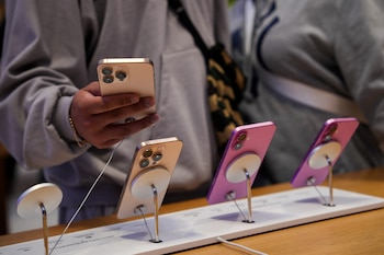 Las acciones de Apple cayeron