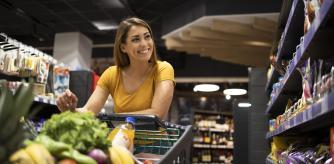 Nueva encuesta revela cuál es el supermercado favorito de los estadounidenses. //Freepik
