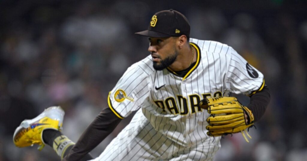 Padres de San Diego tomarían una drástica decisión con el venezolano Robert Suárez (+Detalles)