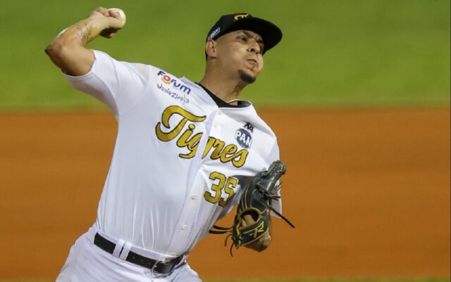 Águilas del Zulia y Tigres de Aragua intercambiaron jugadores Águilas del Zulia y Tigres de Aragua intercambiaron jugadores