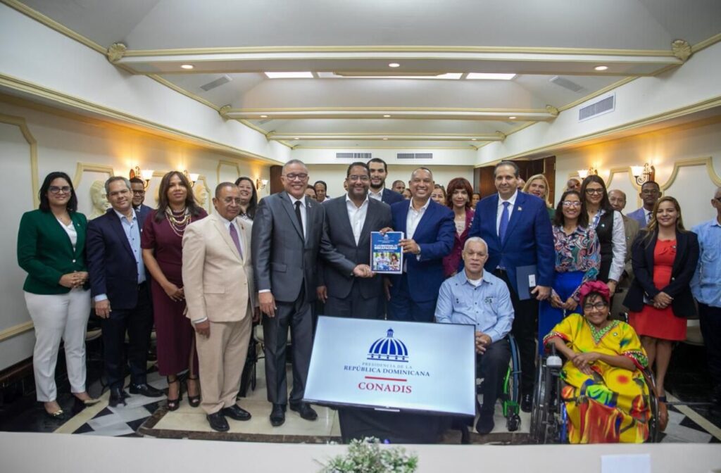 Conadis celebra Asamblea General Extraordinaria en el Palacio Nacional