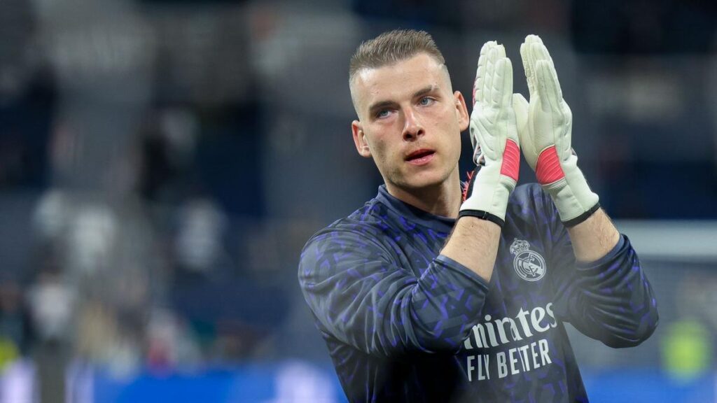 ¡Oferta en la Liga para Andriy Lunin!