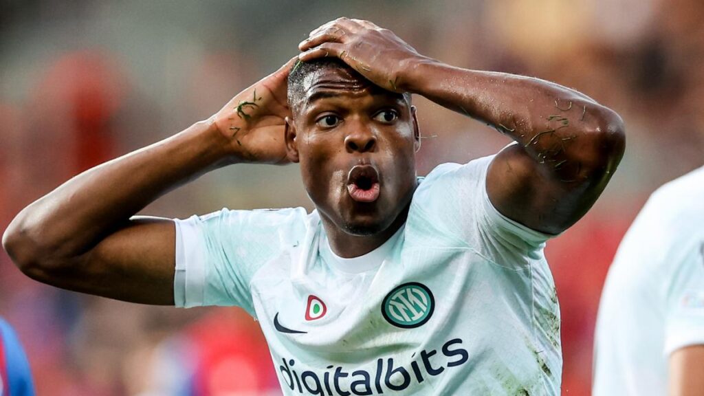 ¿Operación lanzada por Denzel Dumfries?