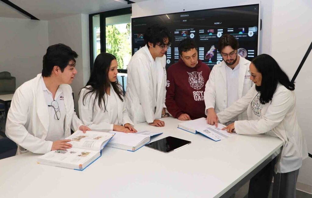 ¿Qué distingue a la carrera de Medicina de la UAG? 8 preguntas que te ayudarán a saberlo