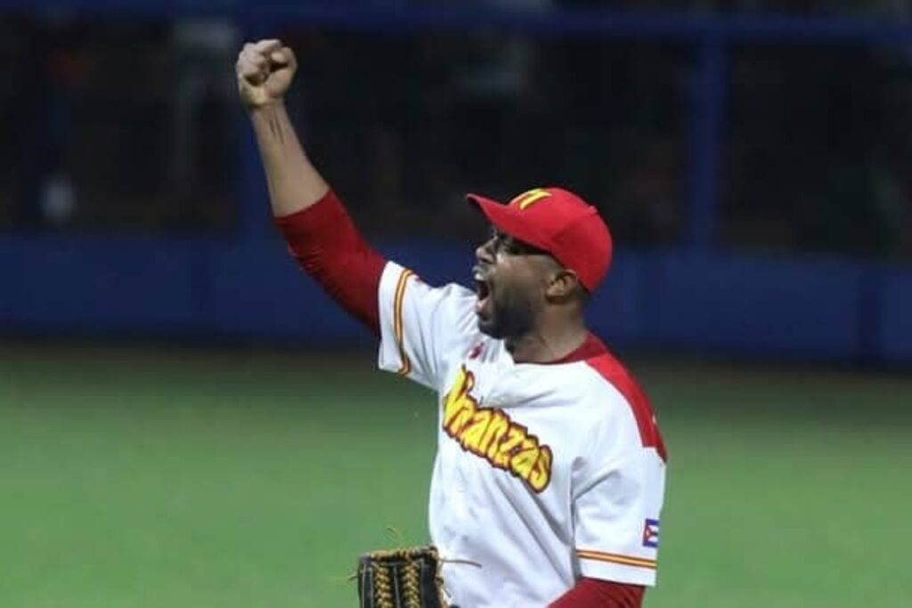Reportan la firma inminente de otro importado de Leones