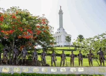 Monumento a Los Héroes de la Restauración en Santiago de los Caballeros. Monumento a Los Héroes de la Restauración en Santiago de los Caballeros.