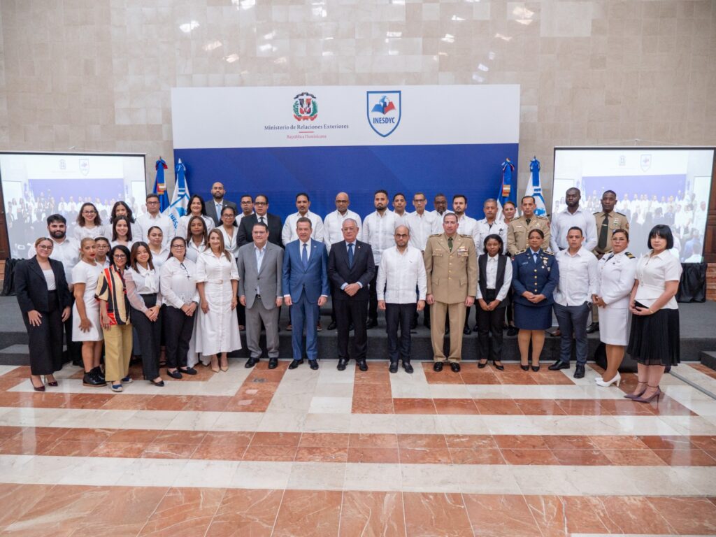 Mirex e Inesdyc inauguran la primera cohorte de la Maestría en Derecho y Comercio Marítimo Internacional