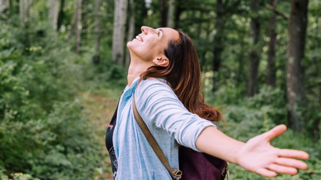 el 54% de las personas afirma que conectar con la naturaleza promueve su bienestar