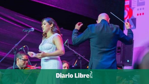 Janette Márquez destaca en concierto junto a Orquesta Filarmónica