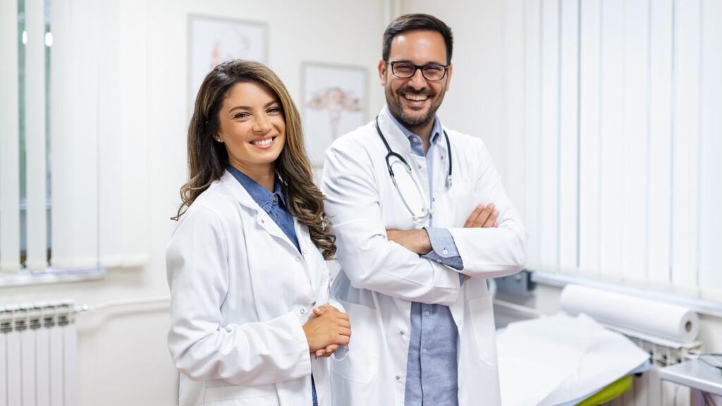 Muchos nos hemos equivocado al estudiar Medicina, aunque no lo admitamos: el 50% no volvería a hacerlo