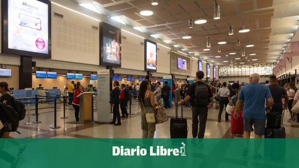 Migración capacita personal para reforzar control en aeropuertos