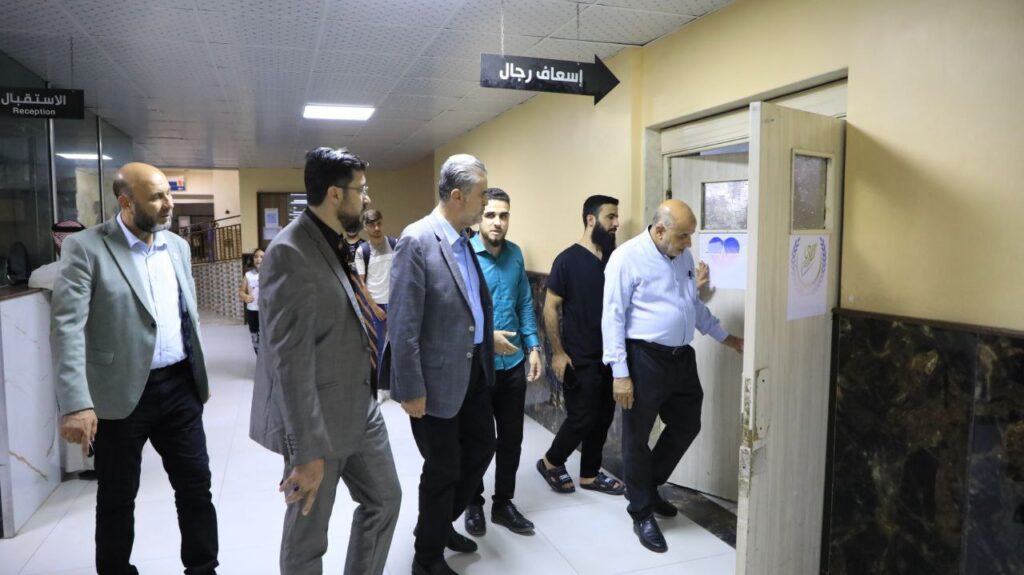 Visita de inspección del asistente del Ministro de Salud en Idlib para supervisar los servicios médicos y los suministros terapéuticos
