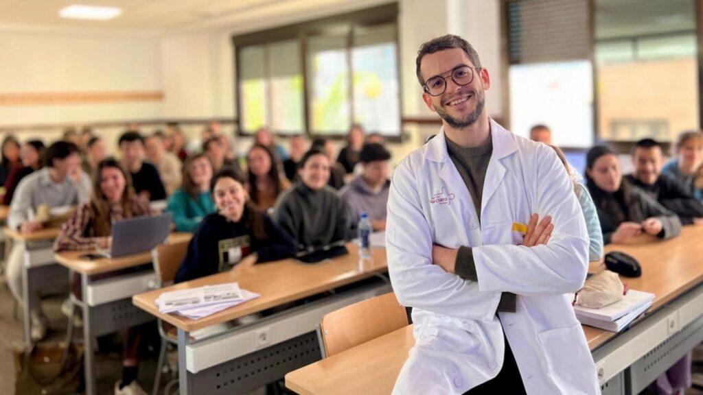 José Manuel Felices, médico, advierte a España sobre este cosmético que usas a diario: «Puede simular un cáncer»
