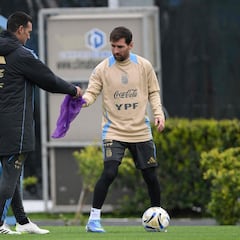 Scaloni deja en el aire presencia de Messi en el Mundial