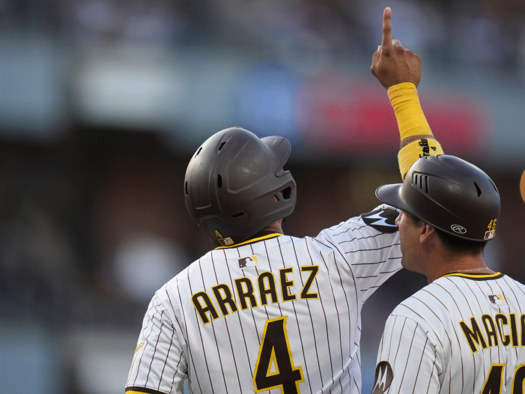 Luis Arráez llega a 1000 hits de por vida en la MLB