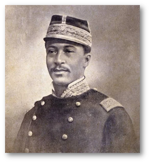 El General Gregorio Luperón ha sido aclamado por el pueblo dominicano como el principal líder de la Guerra de la Restauración al derrotar al General Pedro Santana en la Batalla de Arroyo Bermejo. El General Gregorio Luperón ha sido aclamado por el pueblo dominicano como el principal líder de la Guerra de la Restauración al derrotar al General Pedro Santana en la Batalla de Arroyo Bermejo.