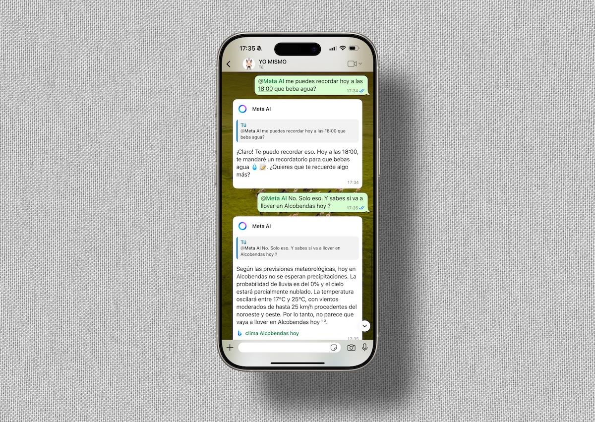 Pantalla de un chat de WhatsApp en un iPhone mostrando cómo se pueden organizar tareas y recordatorios usando emojis y mensajes de texto