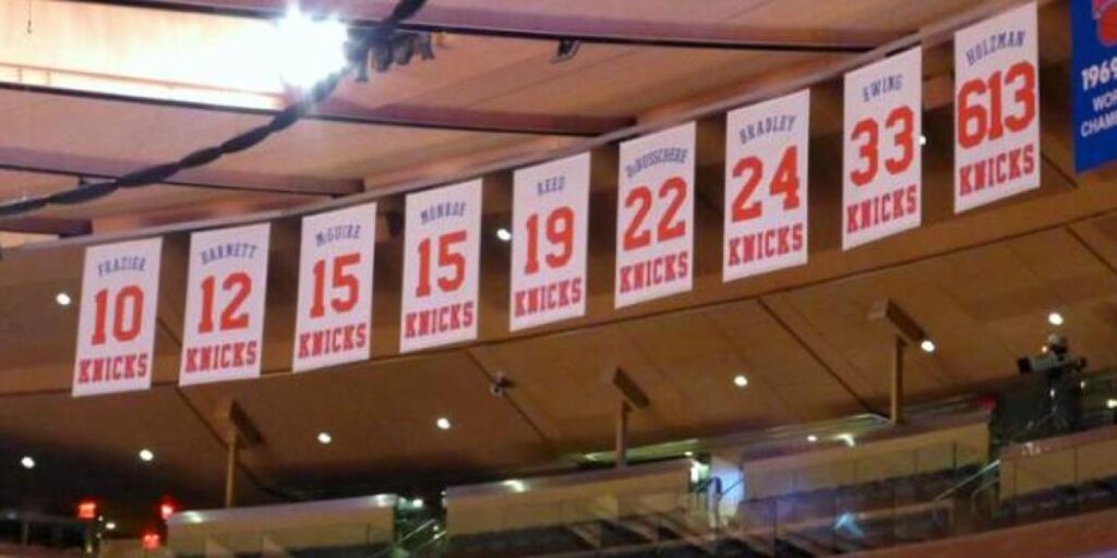 los casos de retiros de camisetas más curiosos de la NBA que emocionan a los fans