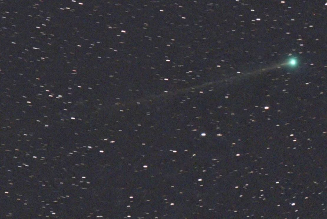 El cometa SWAN puede verse en esta imagen capturada por el Proyecto Telescopio Virtual el 6 de octubre.
