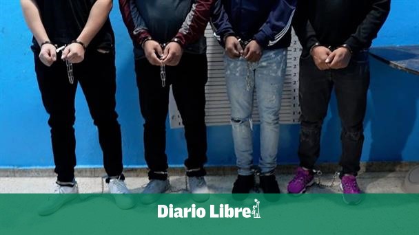 Extraditan a EE. UU. a cuatro dominicanos por estafa de los abuelos