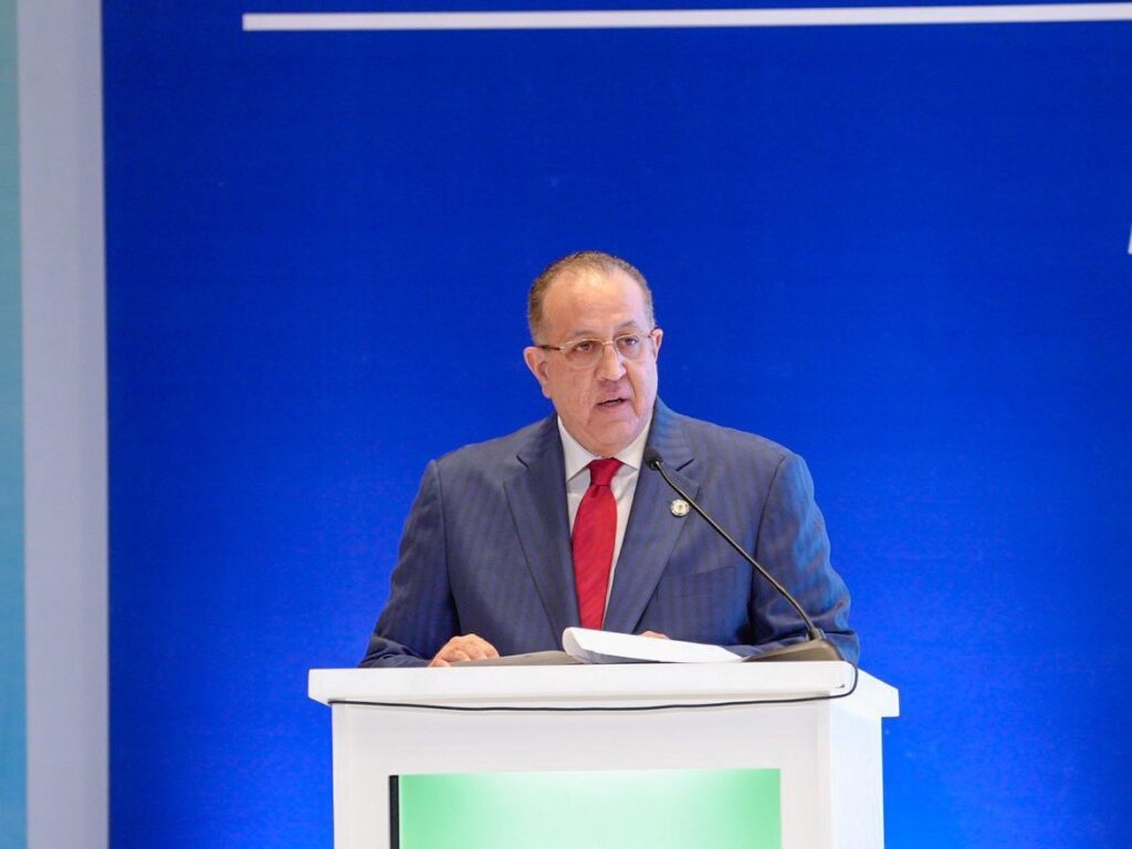 Ministro de Hacienda y Economía destaca perspectivas macroeconómicas positivas para el 2026