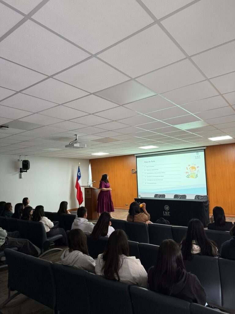 Jornada académica abordó los Trastornos de la Conducta Alimentaria en estudiantes de Nutrición y Dietética de la UST Talca