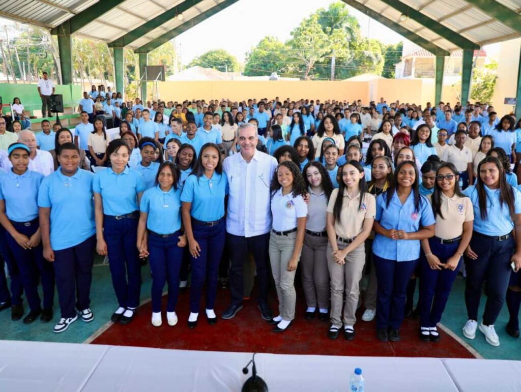 Presidente Abinader encabezará este sábado varias inauguraciones en el Gran Santo Domingo y el Distrito Nacional