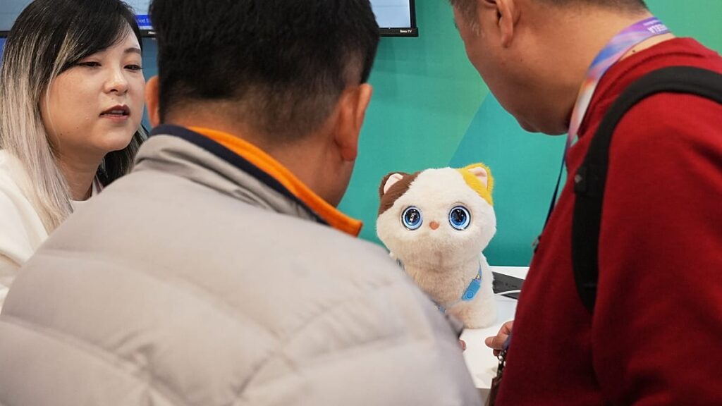 De Tamagotchi con IA a LEGO inteligente: los juguetes tecnológicos que marcan el CES 2026