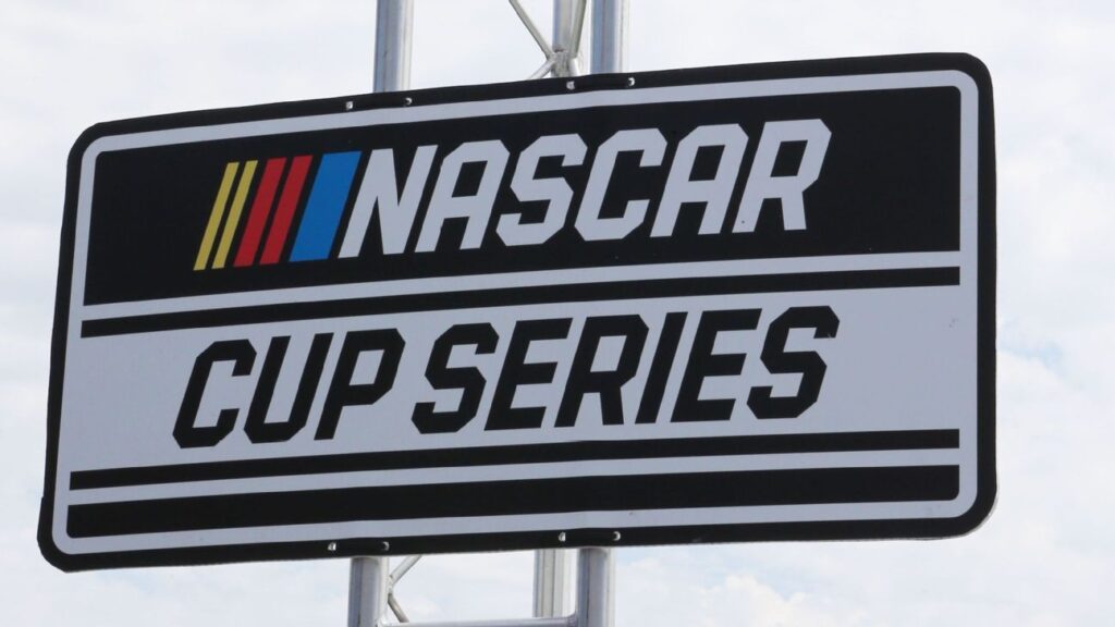 NASCAR restores 10-race ‘Chase’ championship format