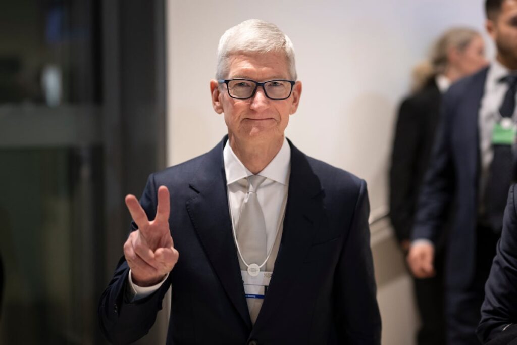 Apple prepara una renovación de su apuesta por la IA para recuperar la confianza inversora | Economía