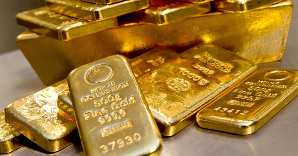 El oro logra nuevo récord superando los 5.100 dólares