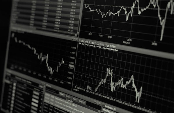 Grandes firmas de Wall Street evalúan reingresar en bonos venezolanos, según Bloomberg
