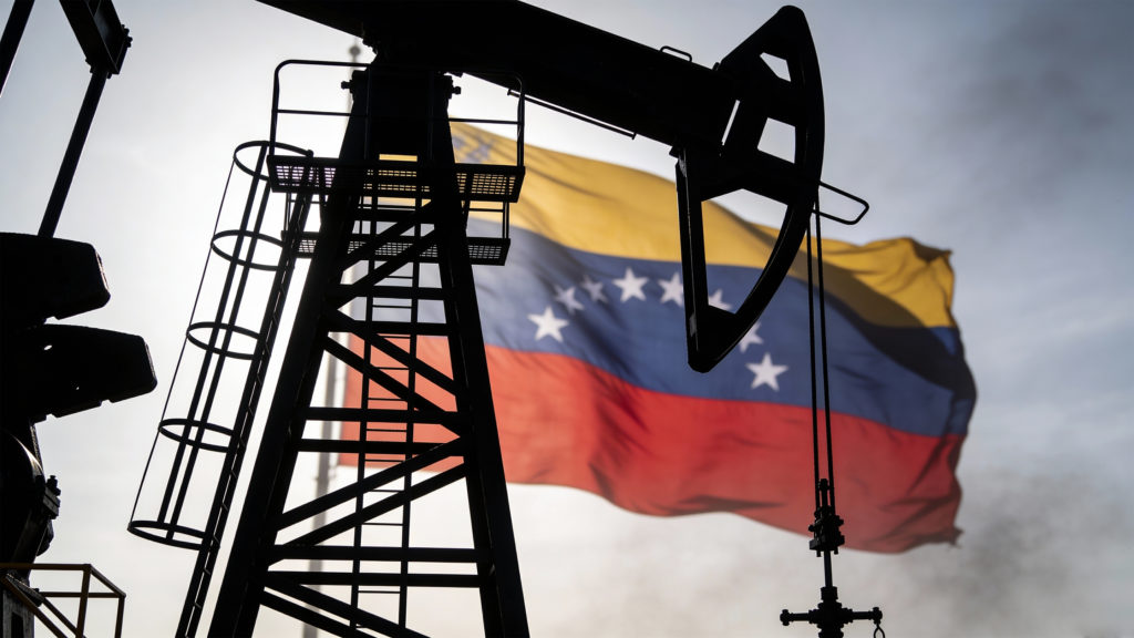 Trump busca más control sobre mercado petrolero global con Exxon y Chevron como «puntas de lanza»