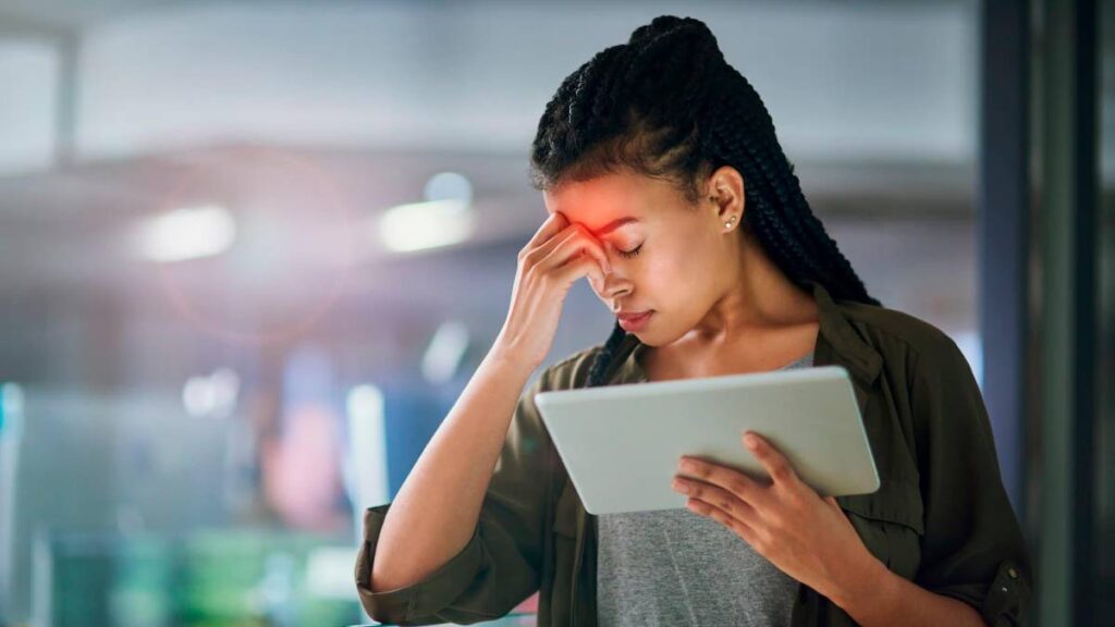 Científicos desarrollarán la primera app para prevenir la migraña
