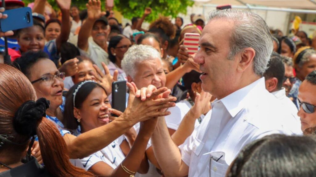 Presidente Abinader entregará títulos de propiedad e inaugurará un hospital y un Centro de Iniciación Deportiva este sábado en el Gran Santo Domingo
